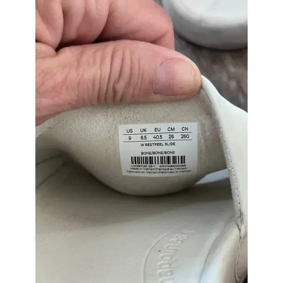 lululemon Women's White Restfeel Slide Slipper Sandal Size 9 Sandals